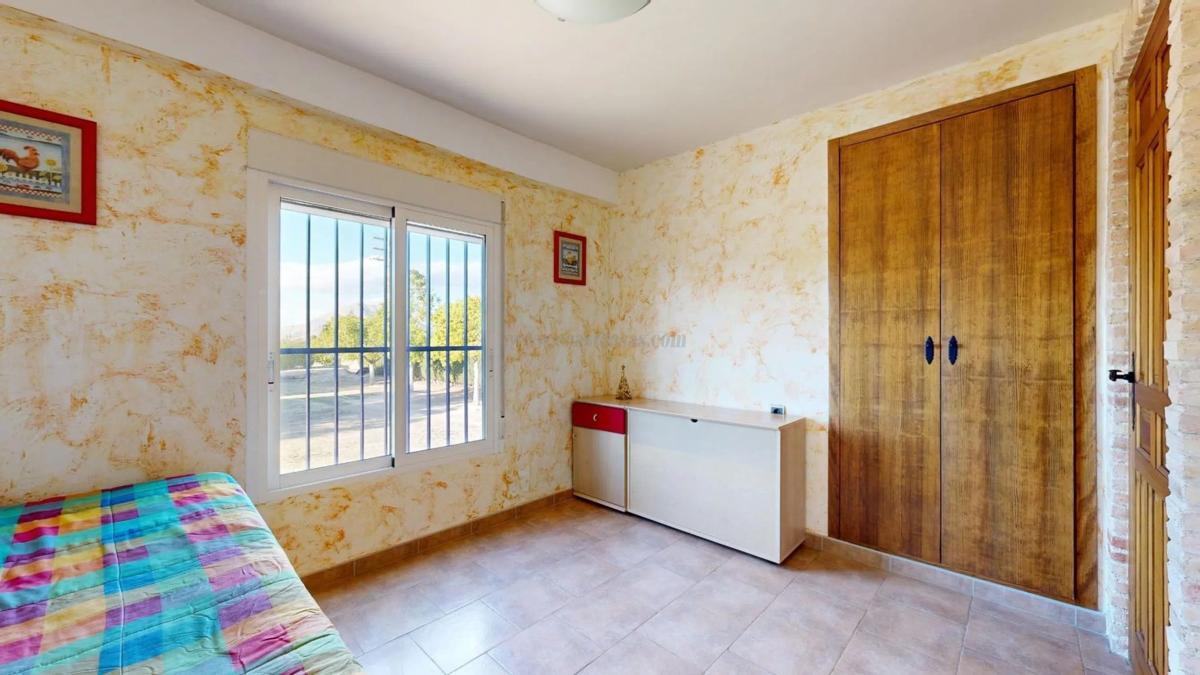 Venta de villa en Orihuela