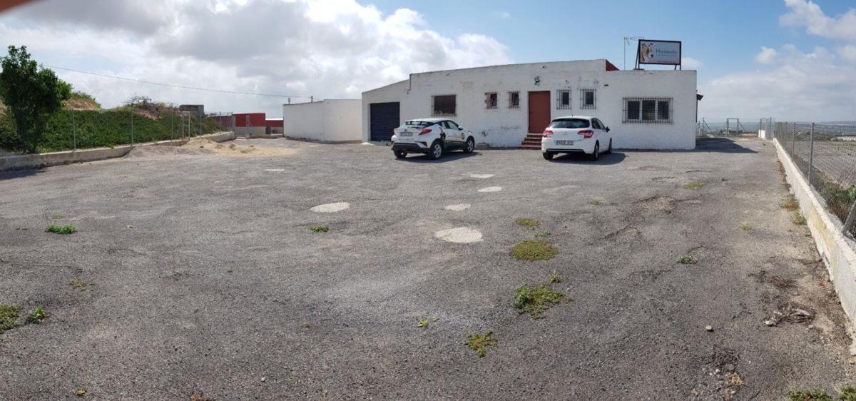 Venta de  en Los Montesinos