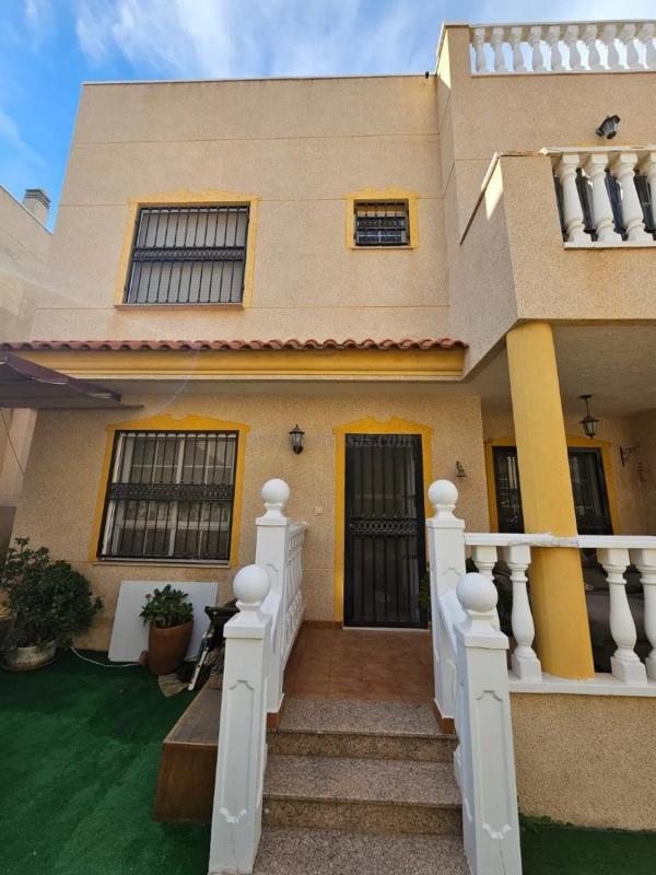 Venta de casas en Guardamar del Segura
