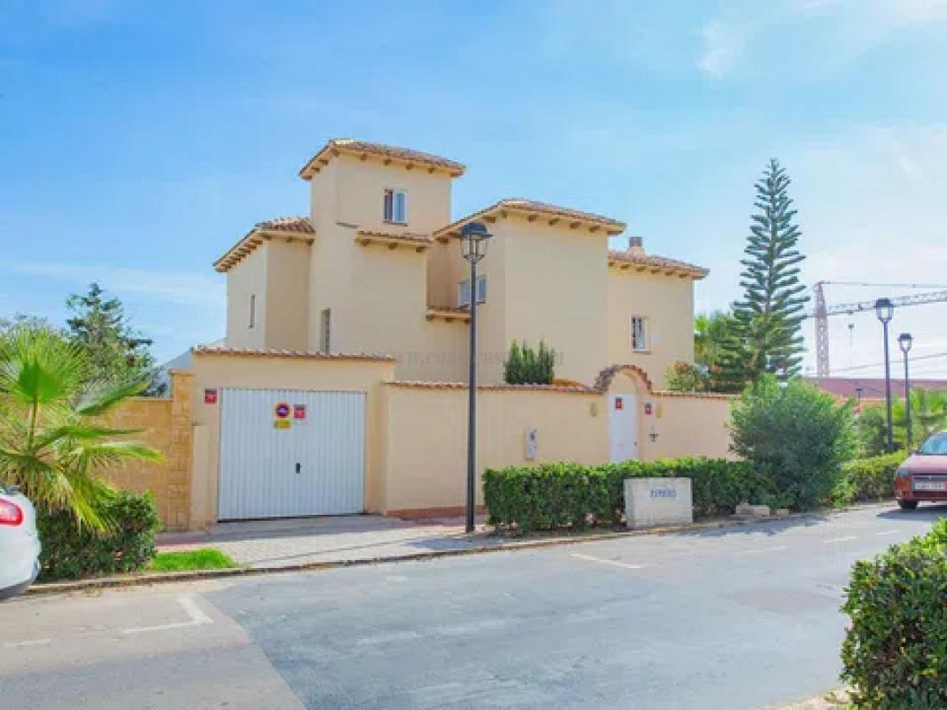 Venta de villa en Torrevieja