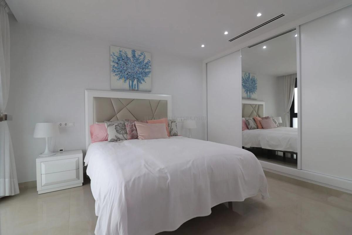 Venta de villa en Benijofar