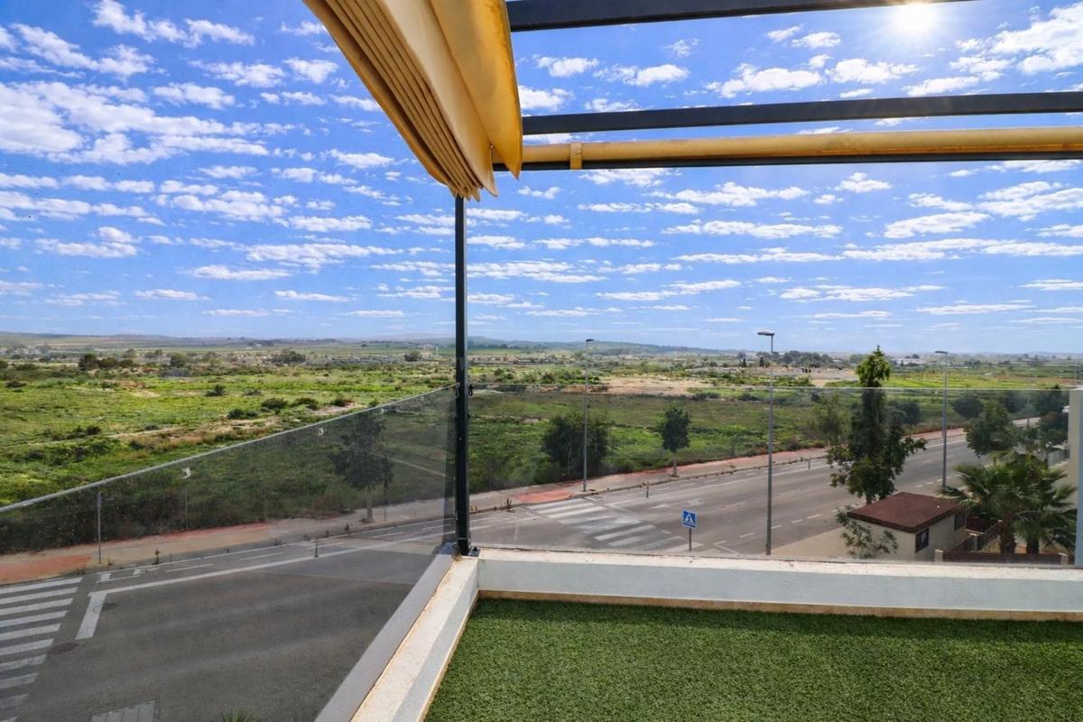 Venta de villa en Benijofar