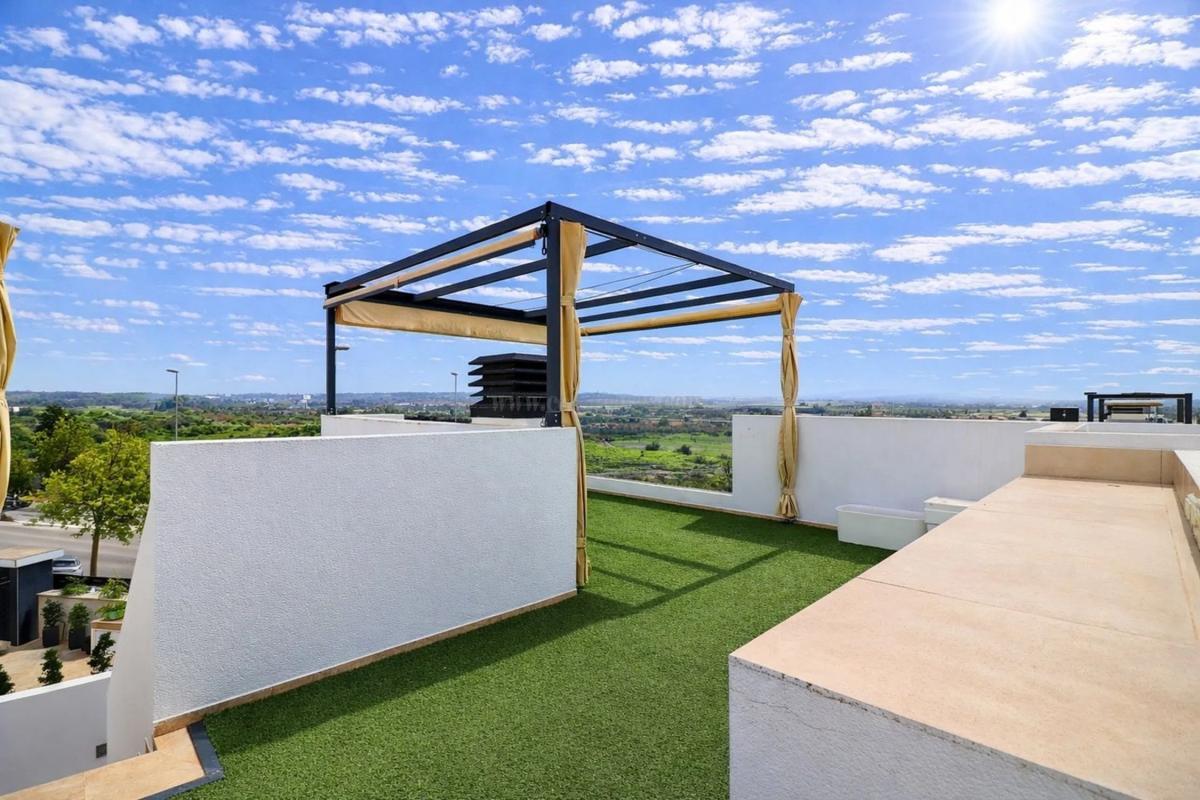 Venta de villa en Benijofar