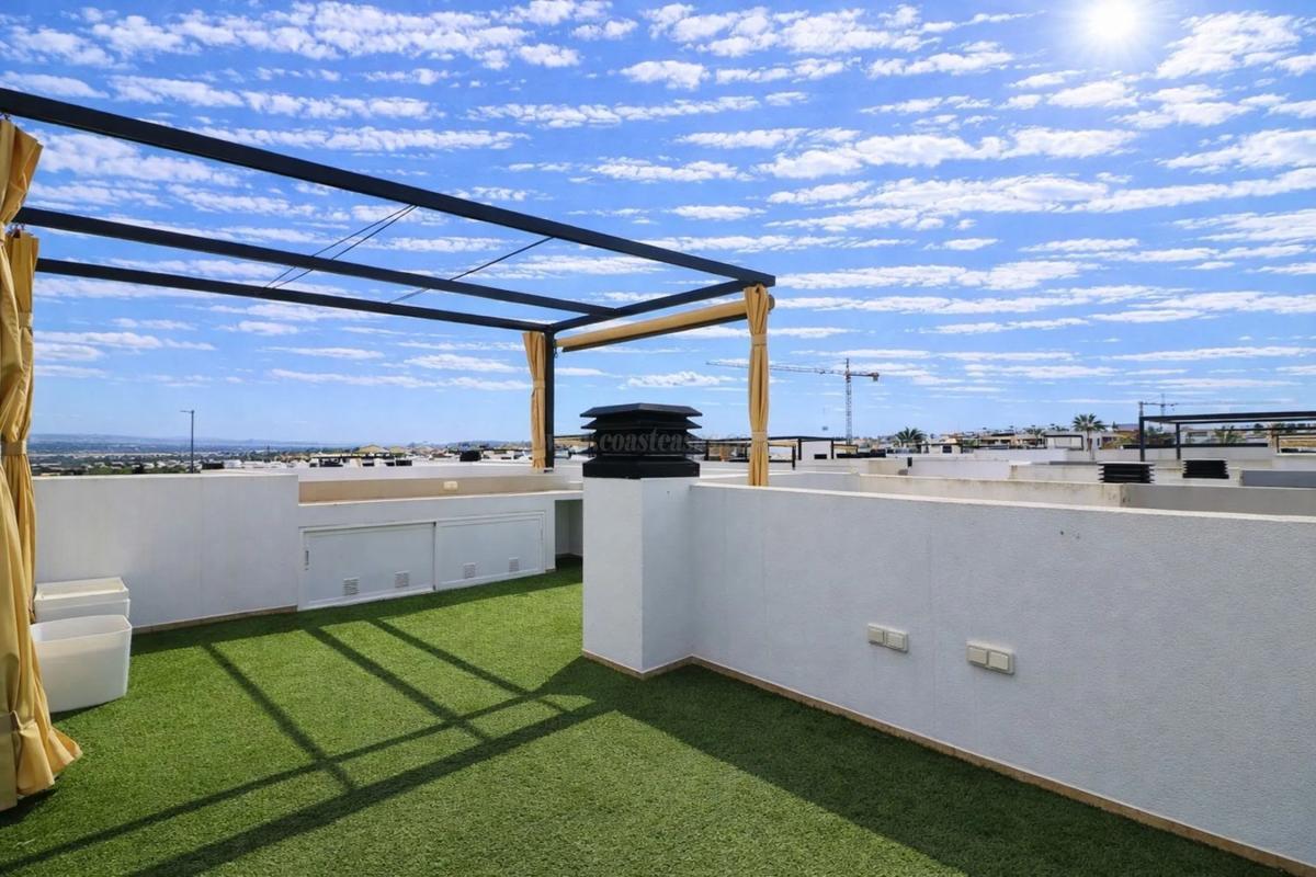 Venta de villa en Benijofar