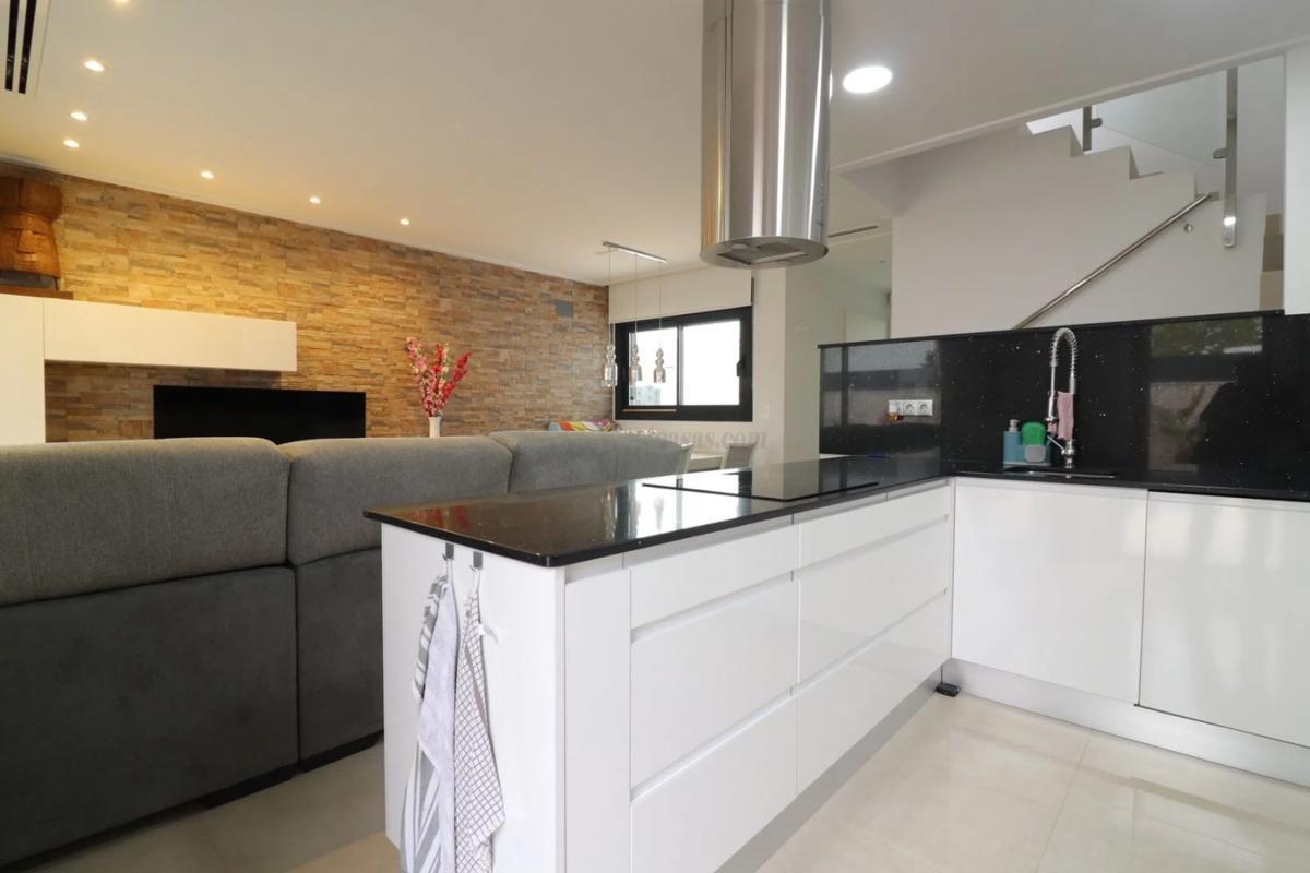 Venta de villa en Benijofar