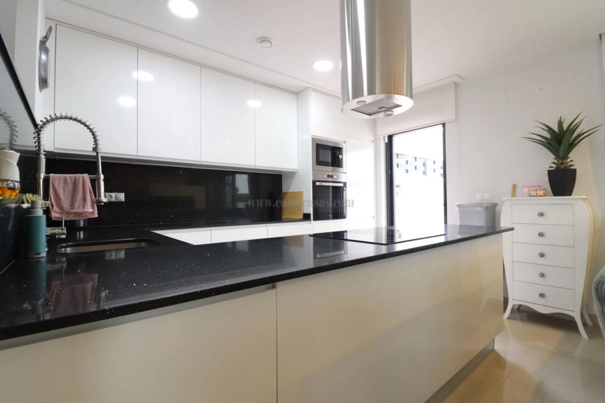 Venta de villa en Benijofar