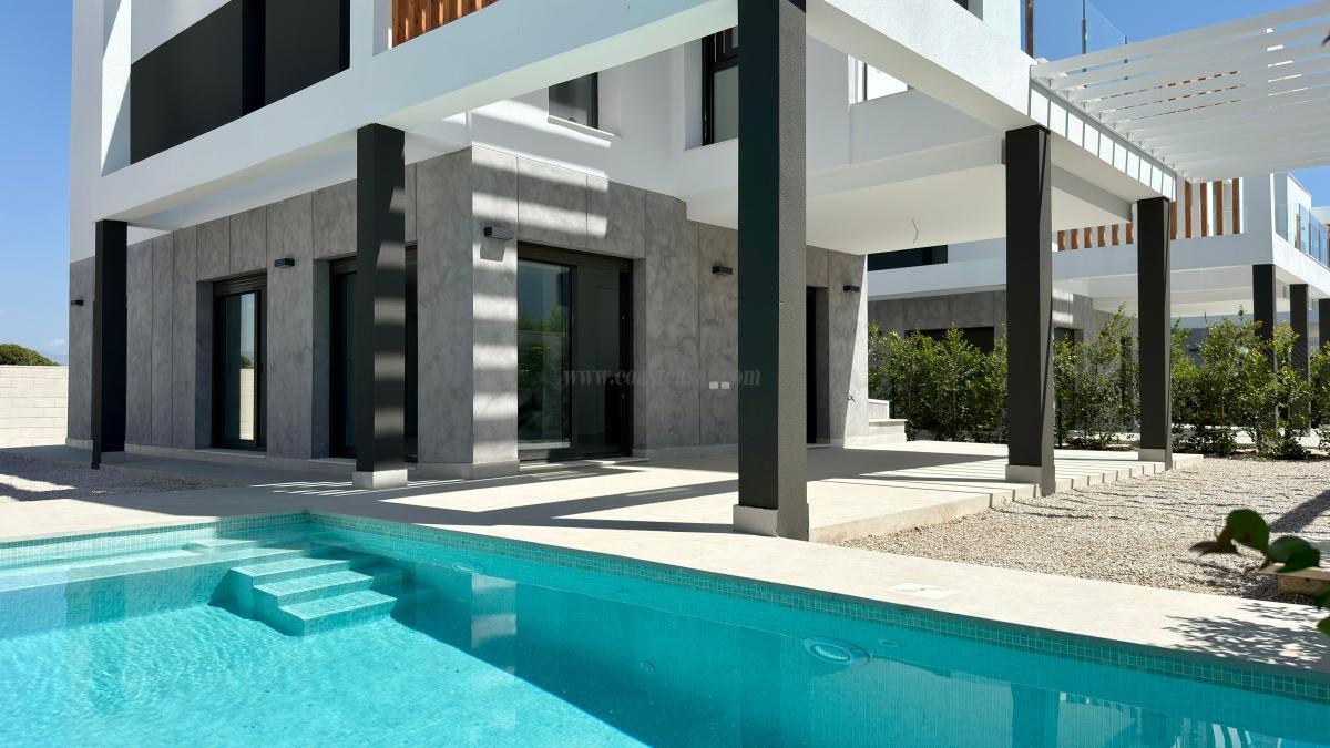 Venta de villa en Mutxamel