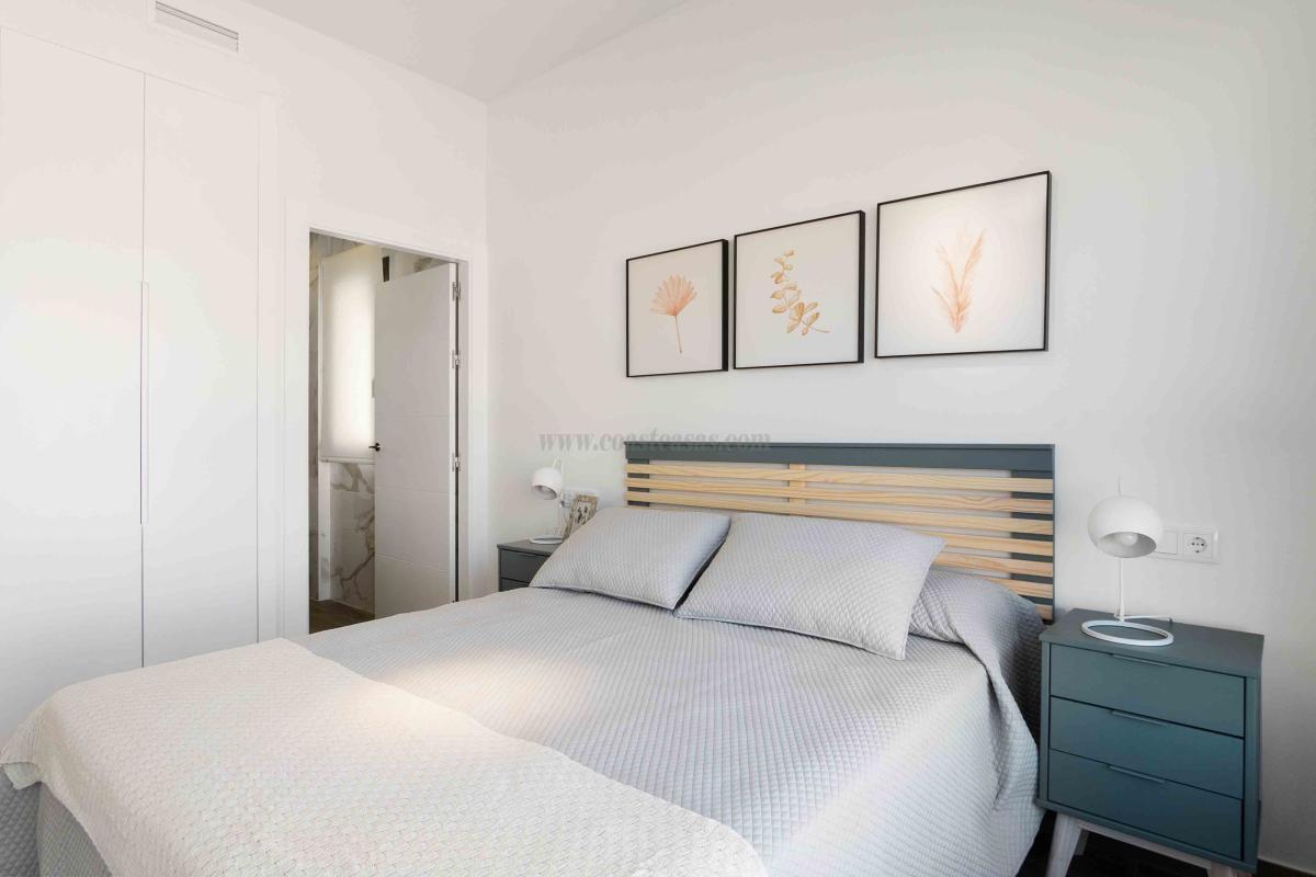 Venta de villa en Los Montesinos