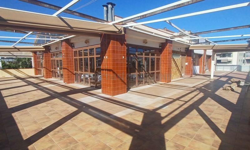 For sale of commercial in Orihuela Costa