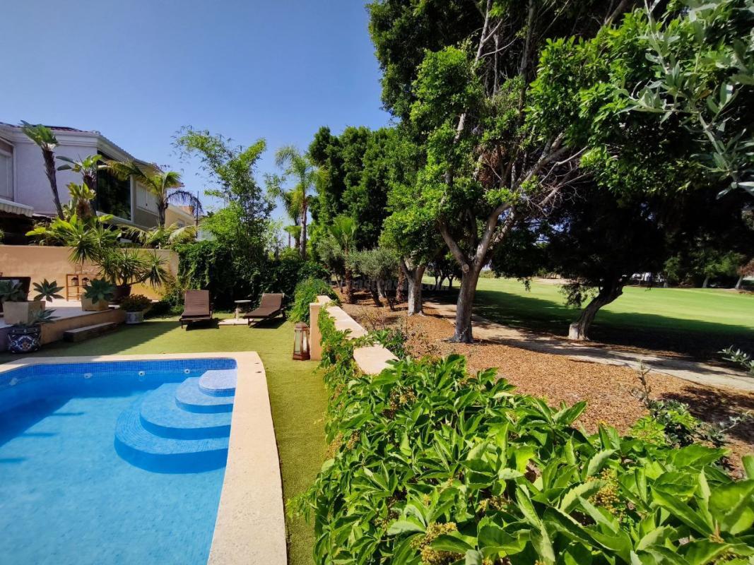 Venta de villa en Alicante