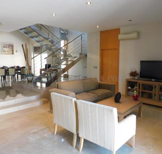For sale of villa in Orihuela Costa