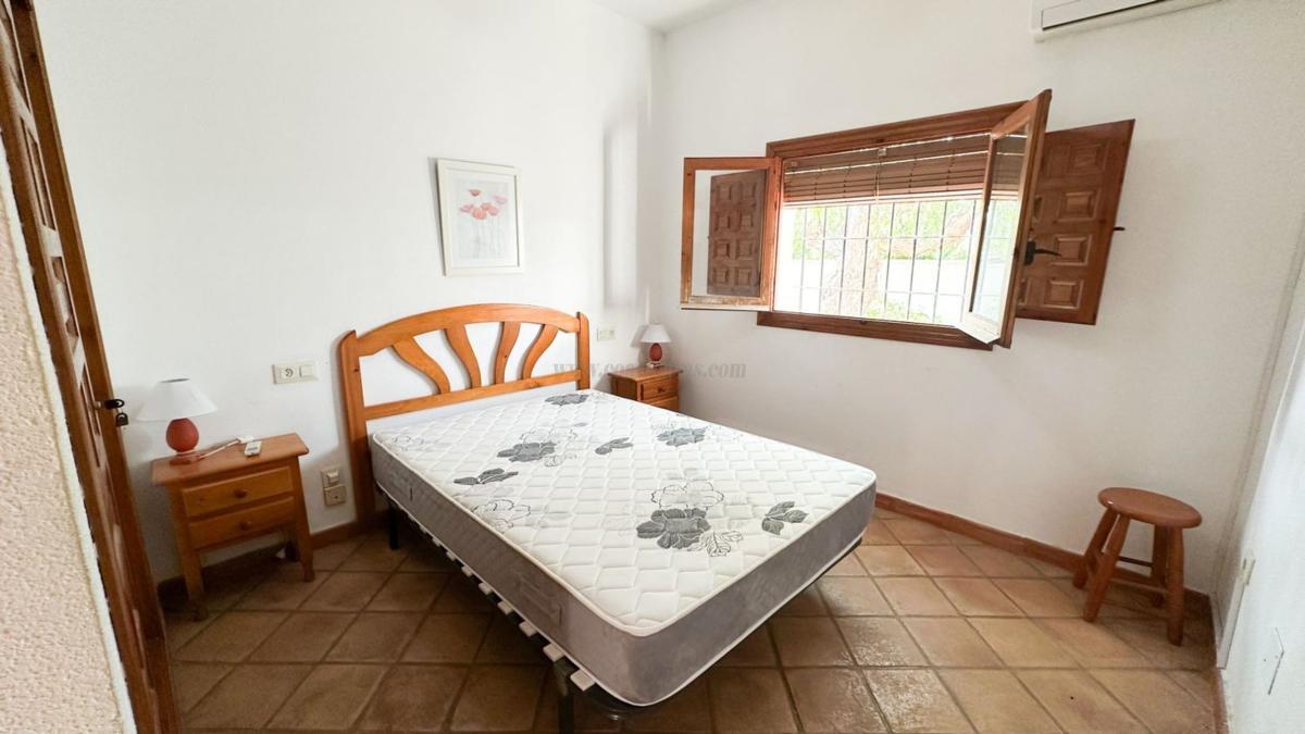 Venta de villa en Orihuela