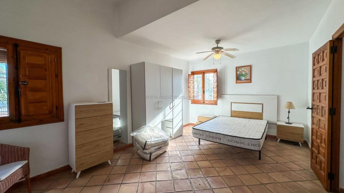 Venta de villa en Orihuela