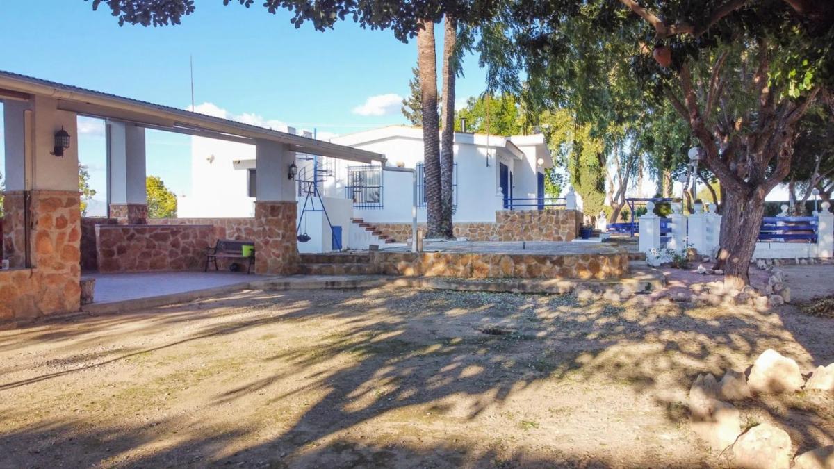 Venta de villa en Orihuela