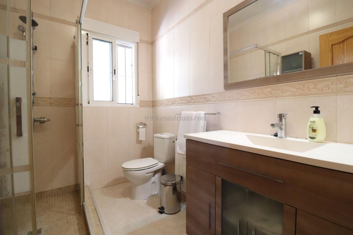 Venta de villa en Catral