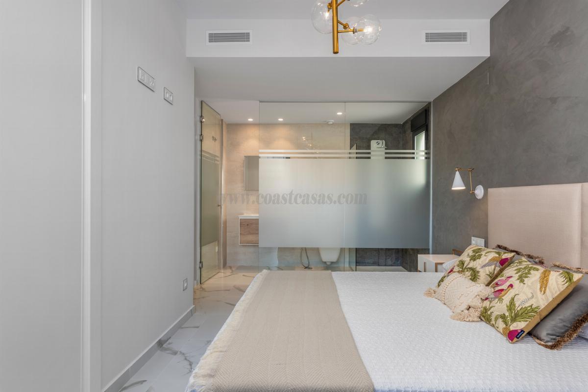 For sale of bungalow in San Miguel de Salinas