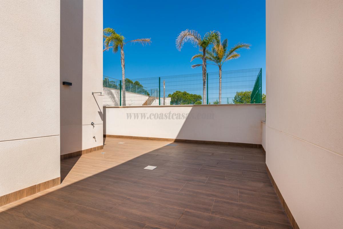 For sale of bungalow in San Miguel de Salinas