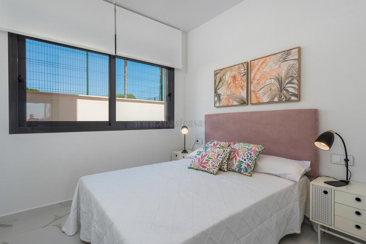 For sale of bungalow in San Miguel de Salinas