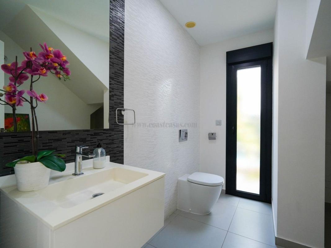 Venta de villa en Rojales