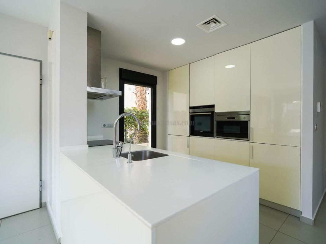 Venta de villa en Rojales