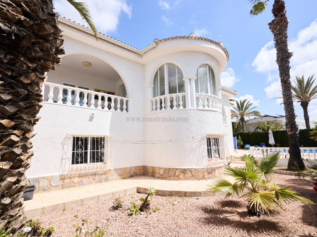 Venta de villa en Rojales