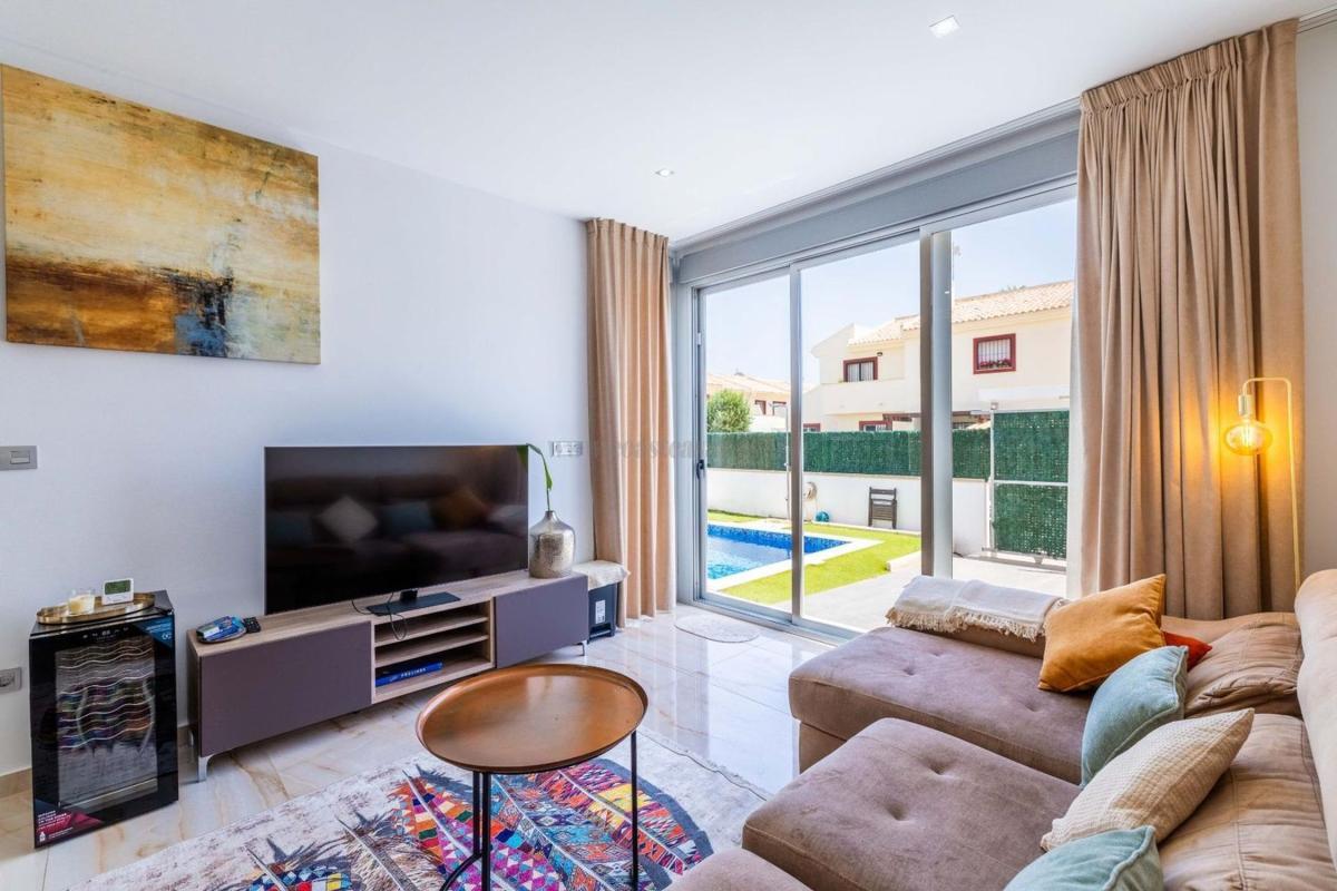 Venta de villa en Rojales