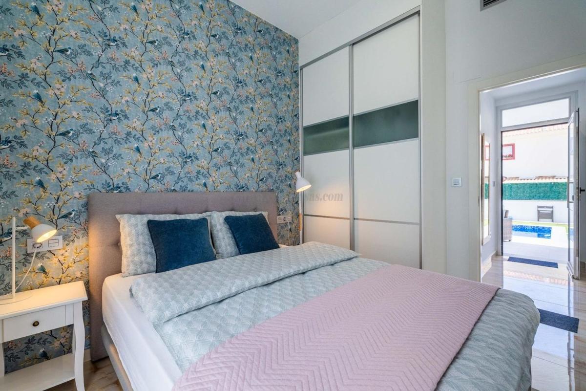 Venta de villa en Rojales