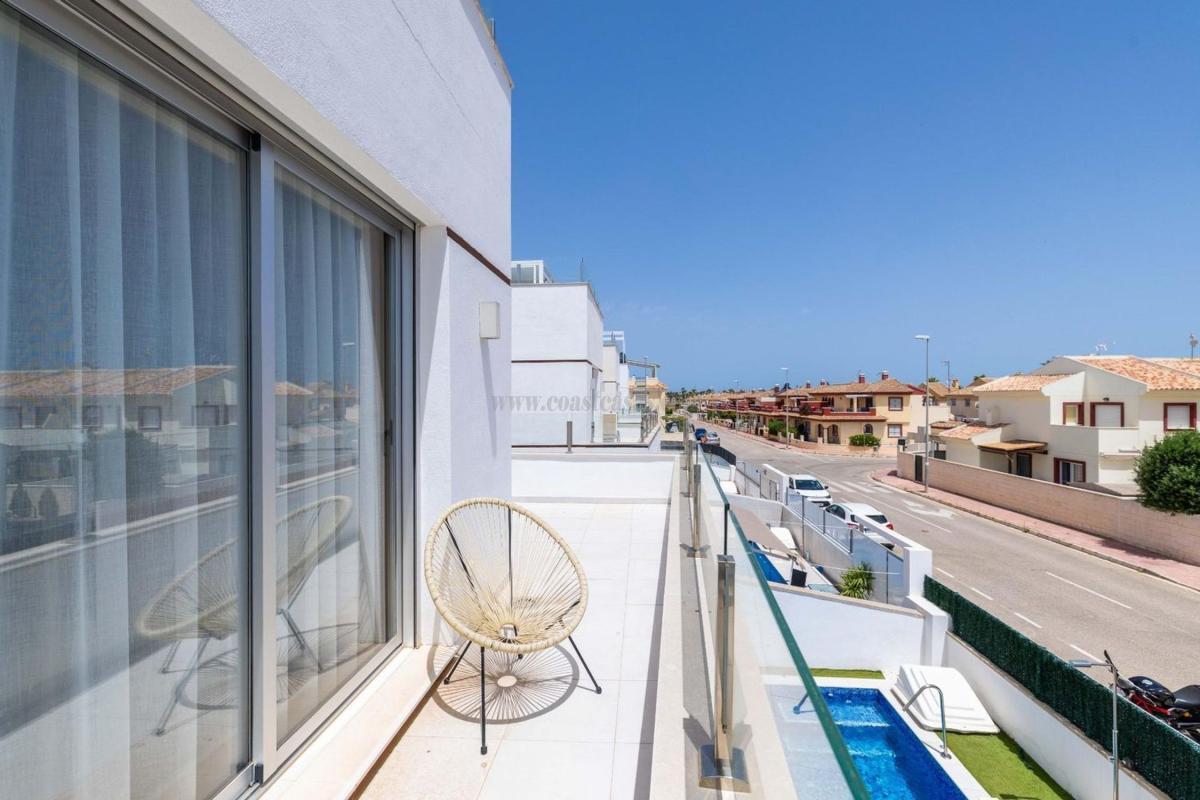 Venta de villa en Rojales