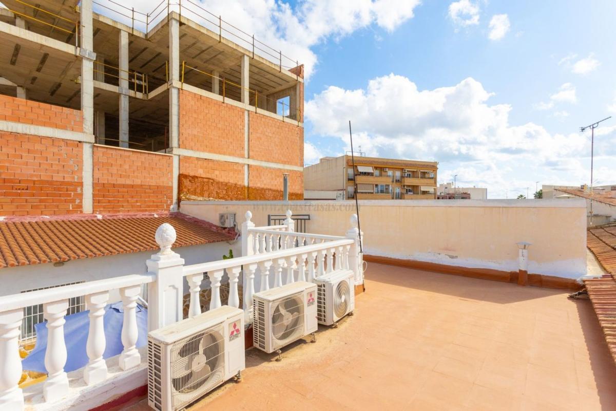 Venta de  en Los Montesinos