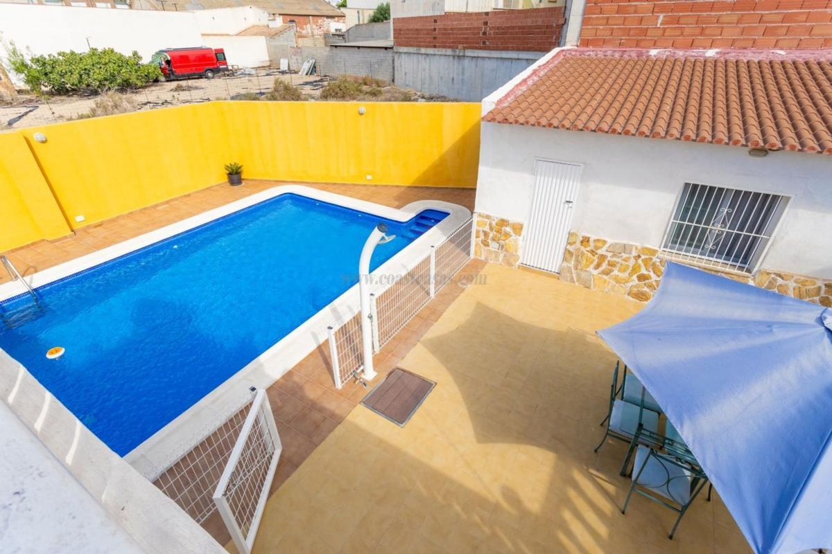 Venta de  en Los Montesinos