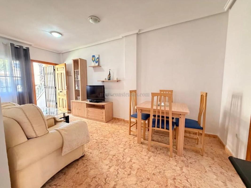 Venta de villa en Orihuela