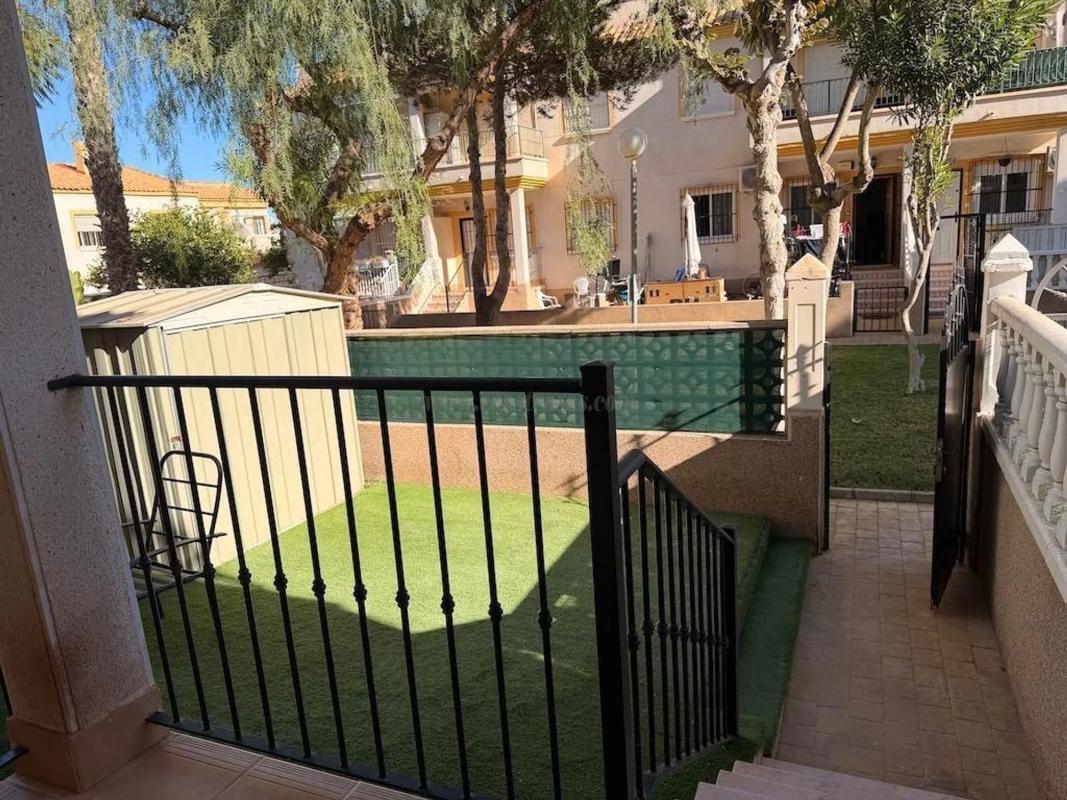 Venta de villa en Orihuela