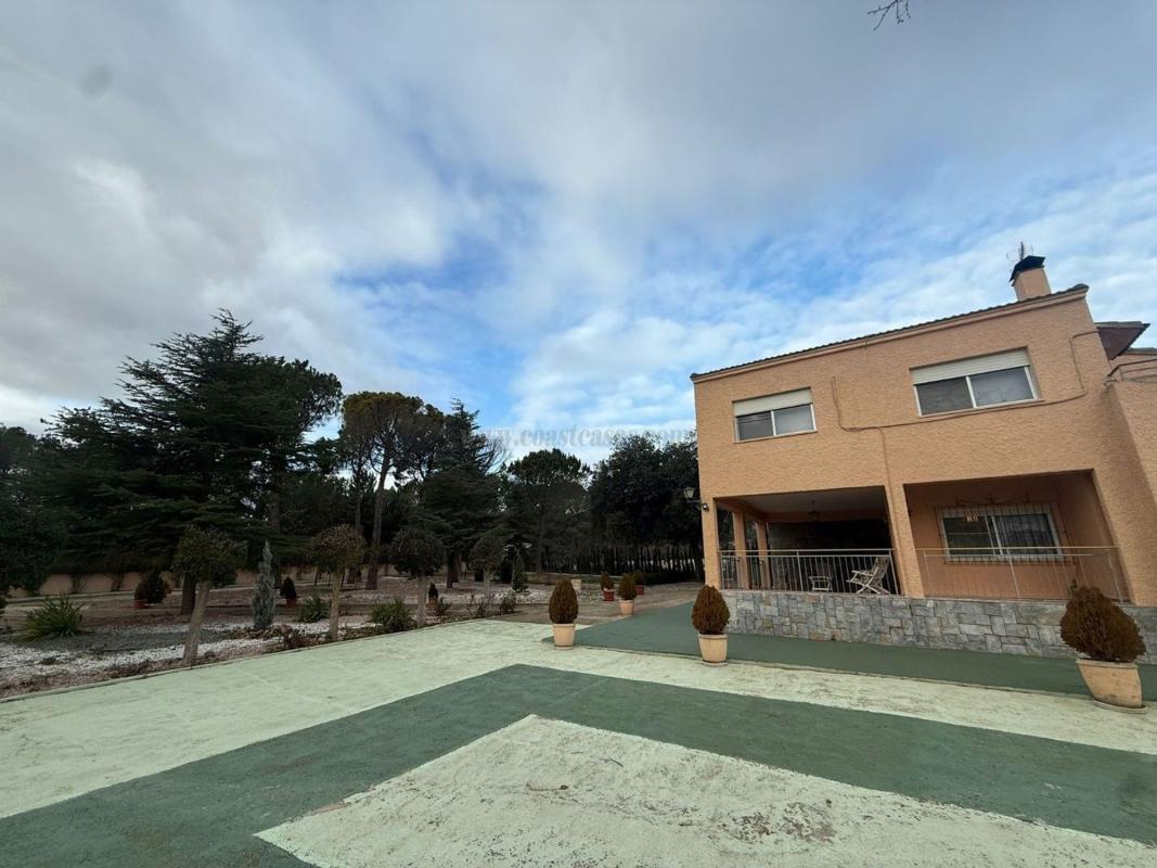Venta de villa en Salinas