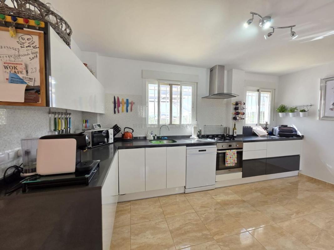 Venta de villa en Pinoso