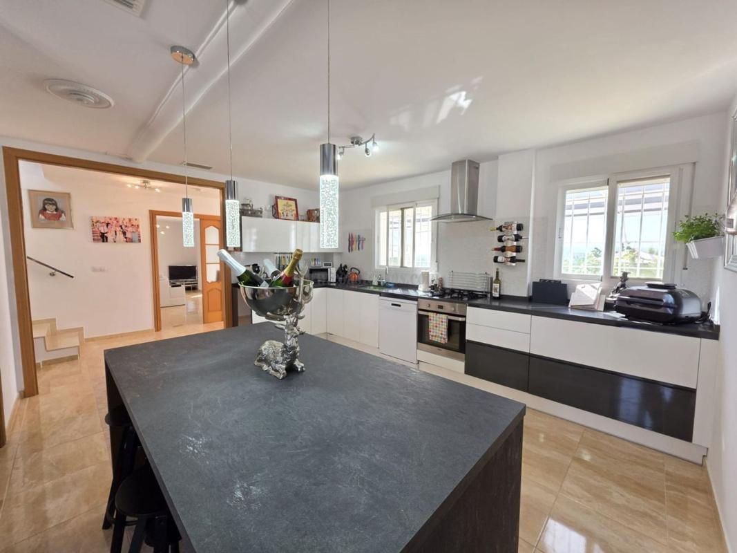 Venta de villa en Pinoso
