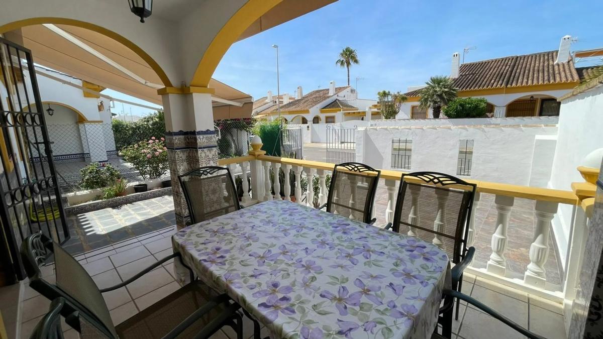 Venta de villa en Pilar de la Horadada