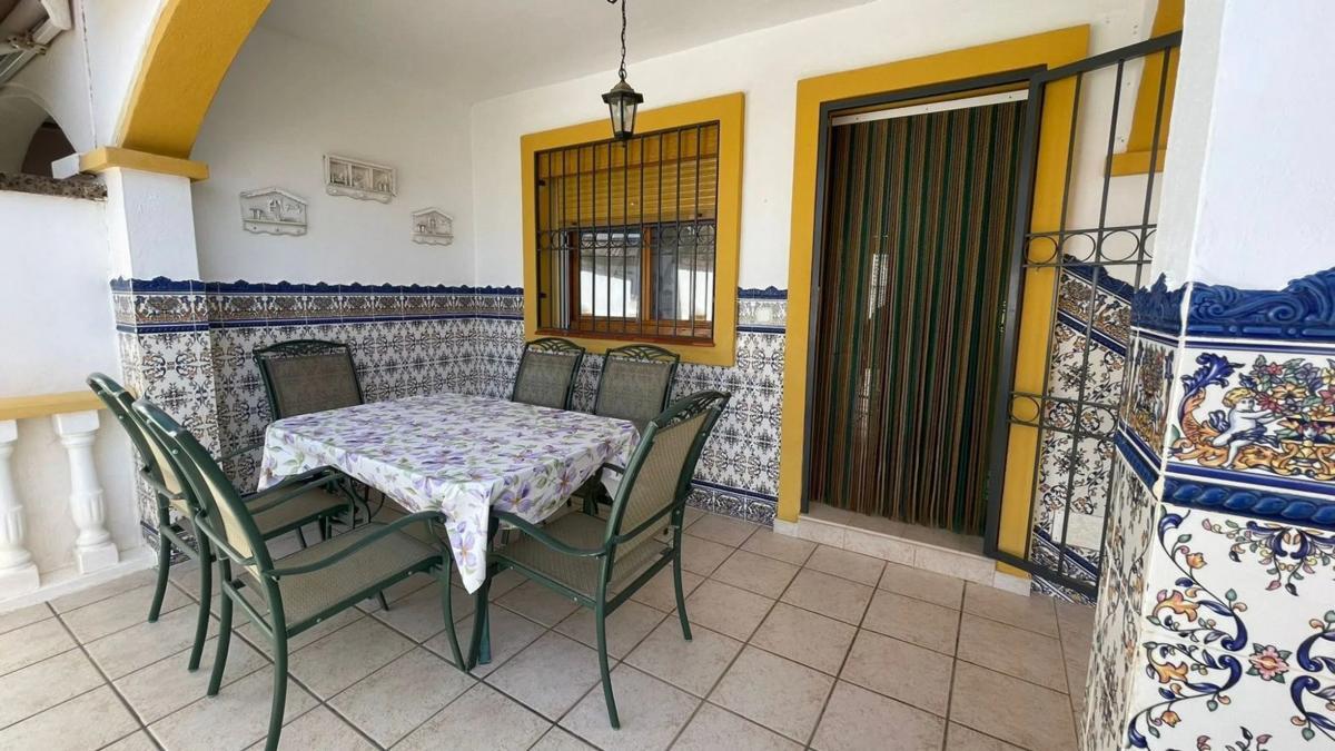 Venta de villa en Pilar de la Horadada