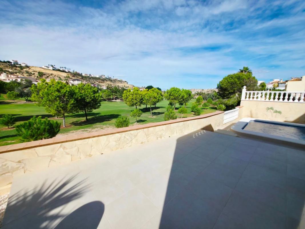 Venta de villa en Rojales