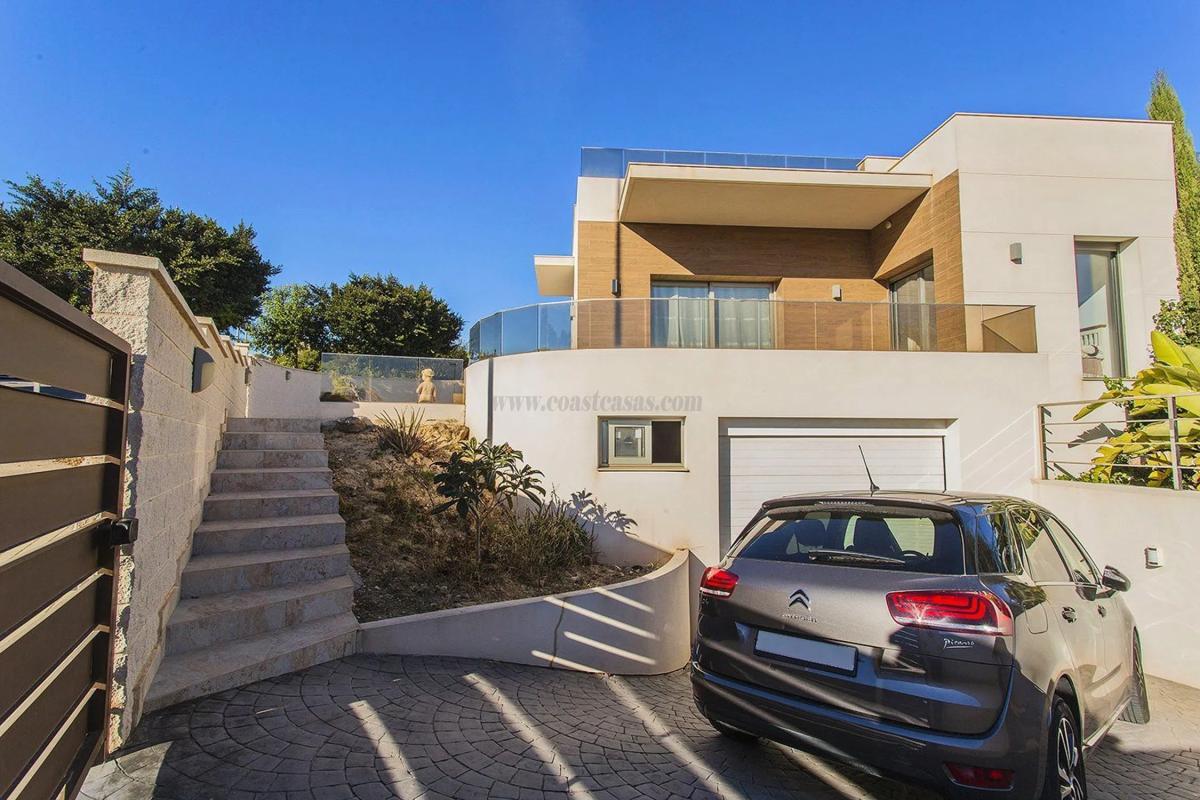 Venta de villa en San Miguel de Salinas