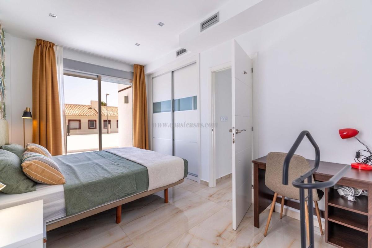 Venta de villa en Rojales