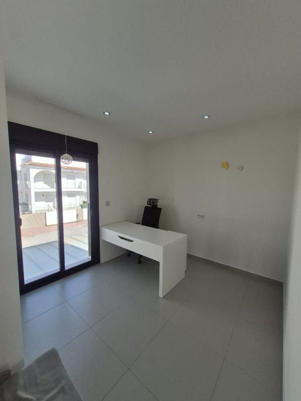 Venta de villa en Rojales