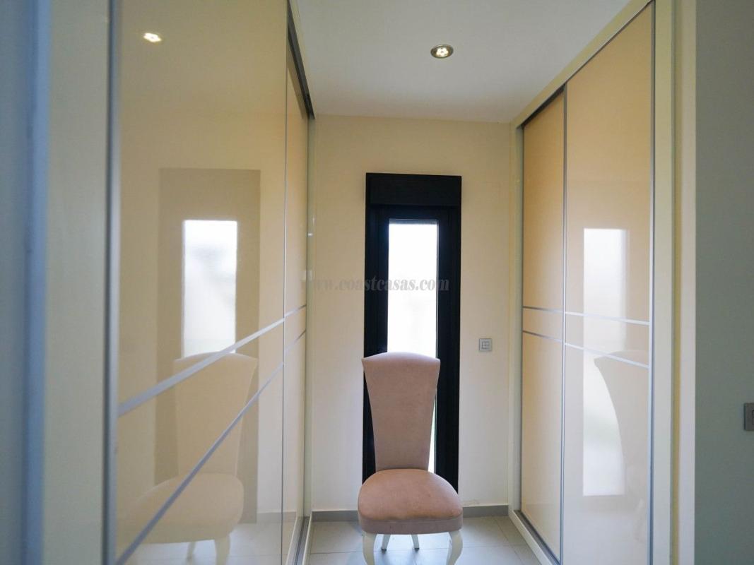 Venta de villa en Rojales