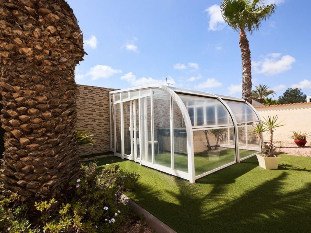 Venta de villa en Rojales