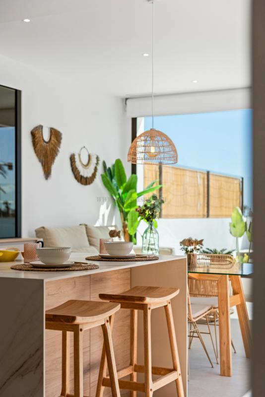 Venta de villa en Los Alcázares