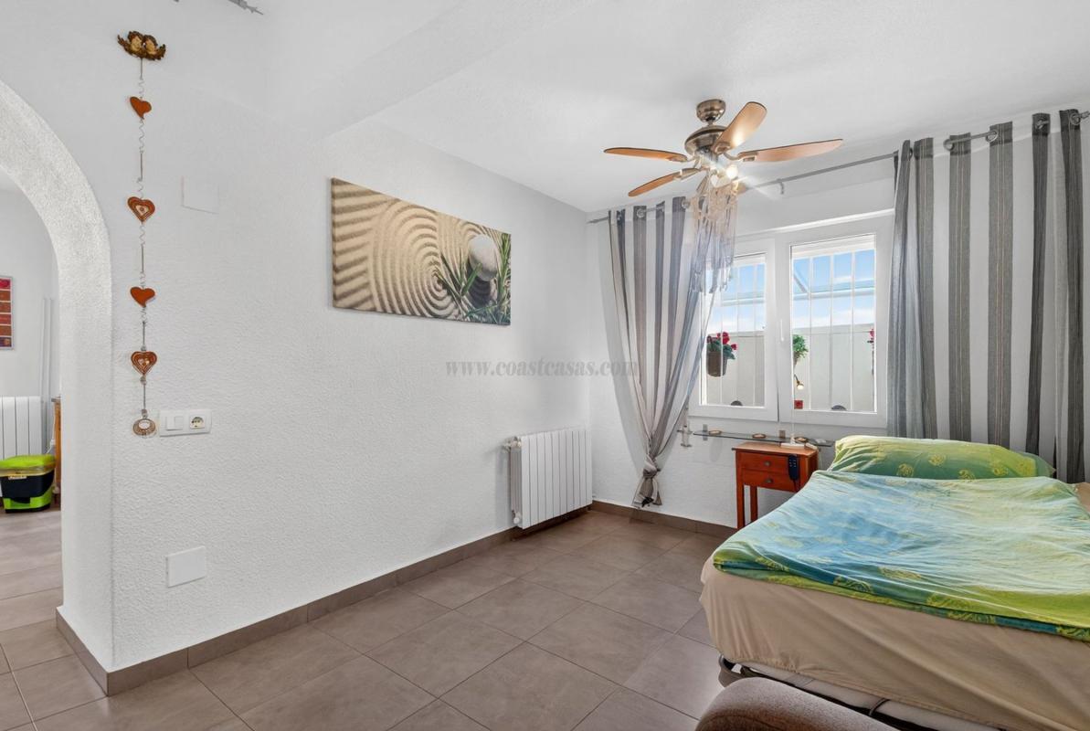Venta de villa en San Miguel de Salinas