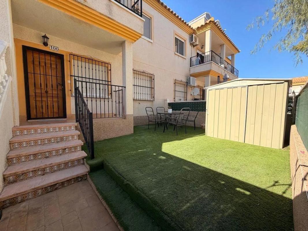Venta de villa en Orihuela
