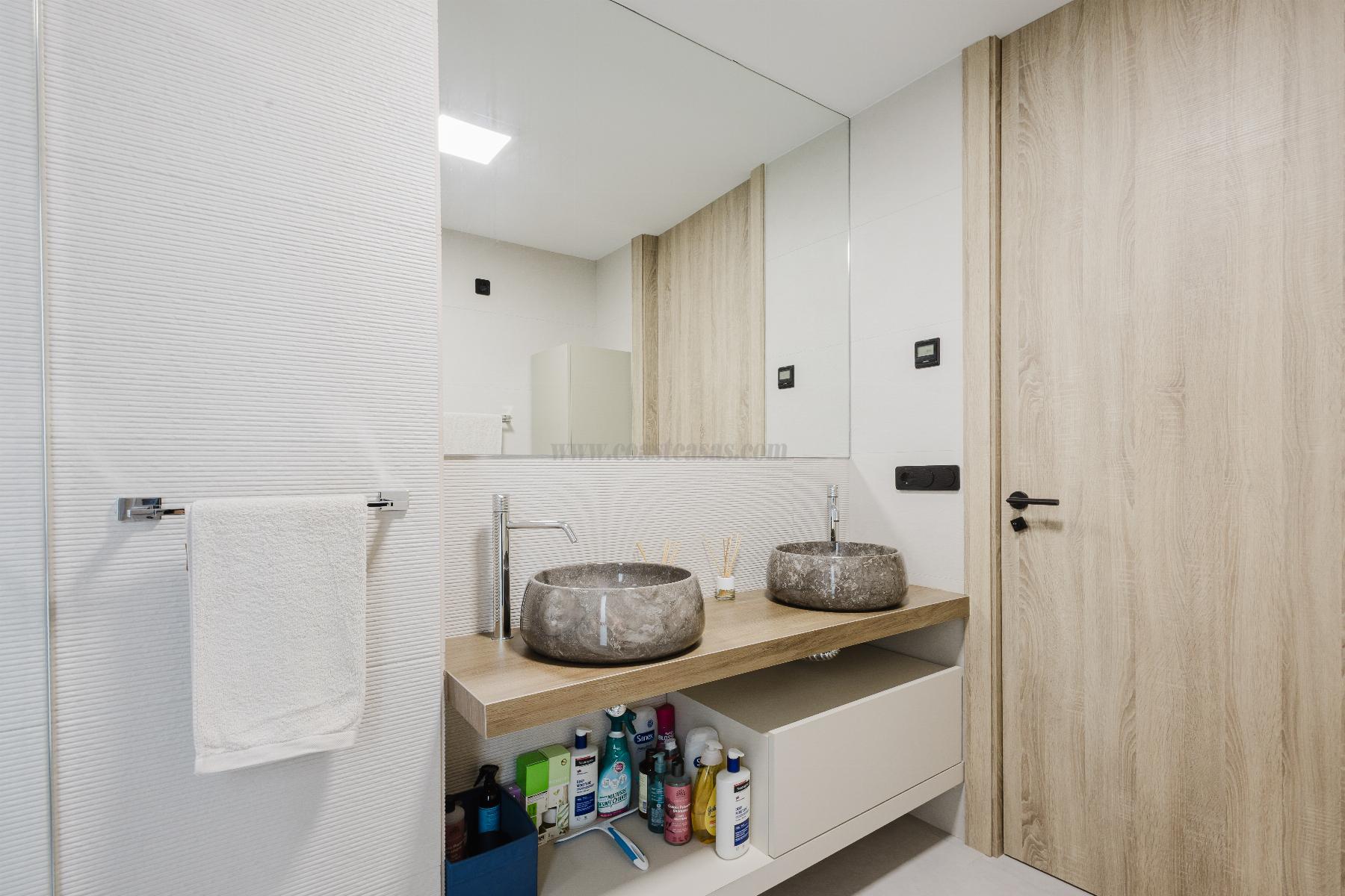 Venta de villa en Algorfa