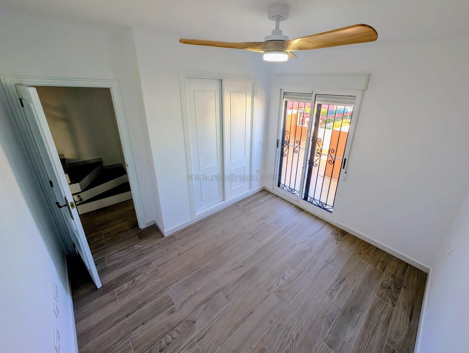 Venta de chalet en Orihuela Costa