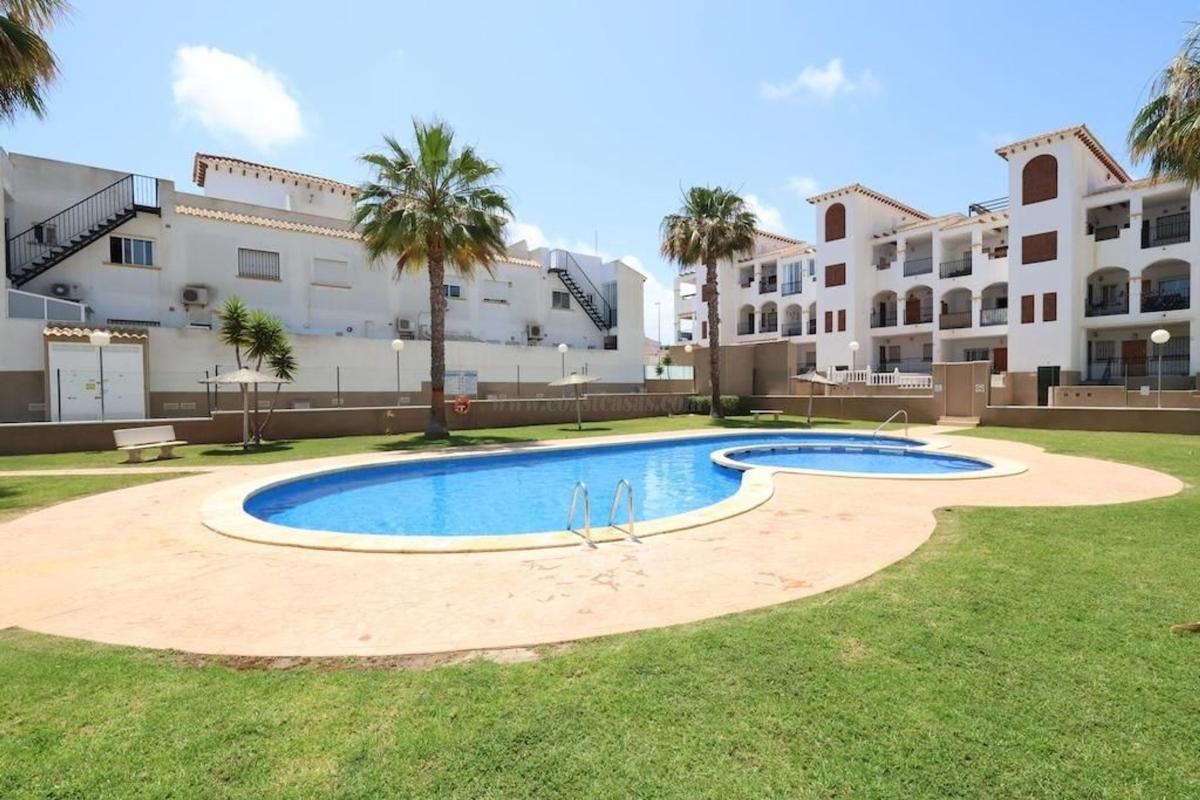 Venta de villa en Orihuela