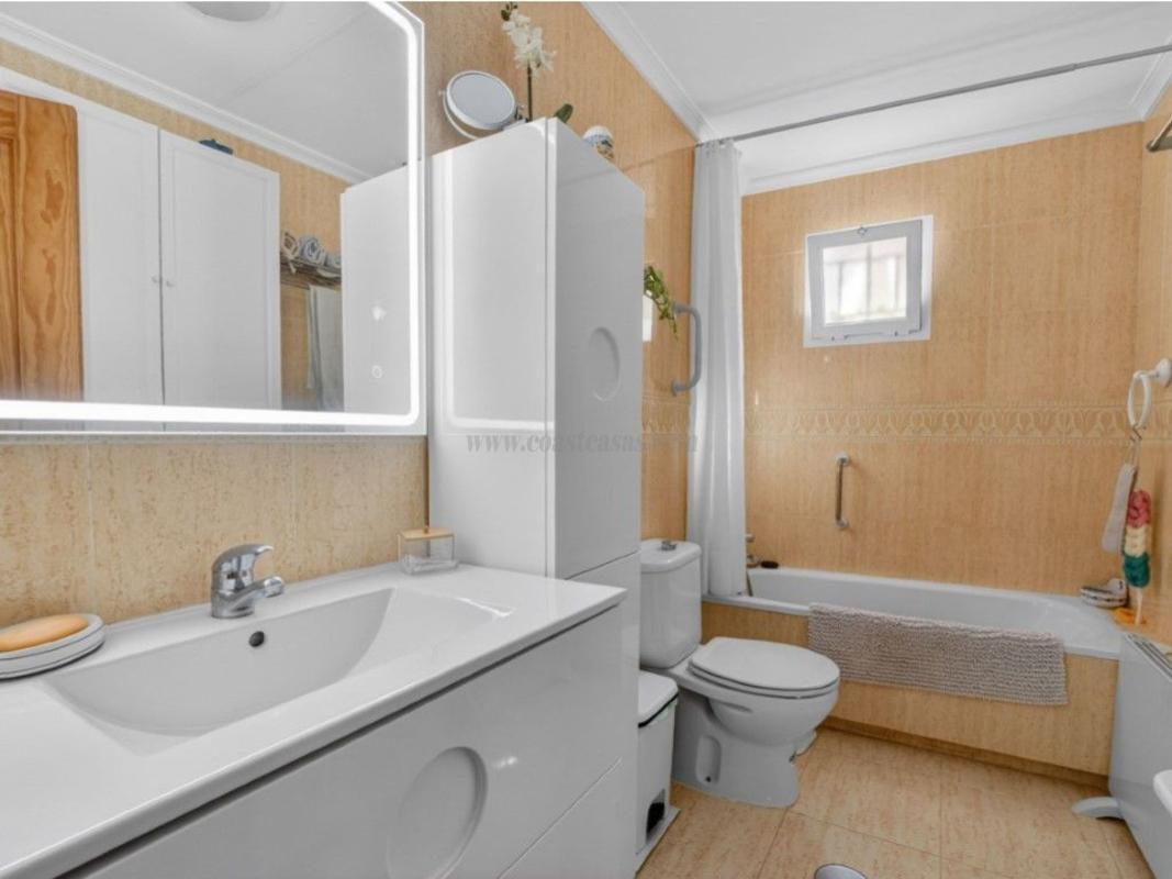 Venta de villa en Orihuela